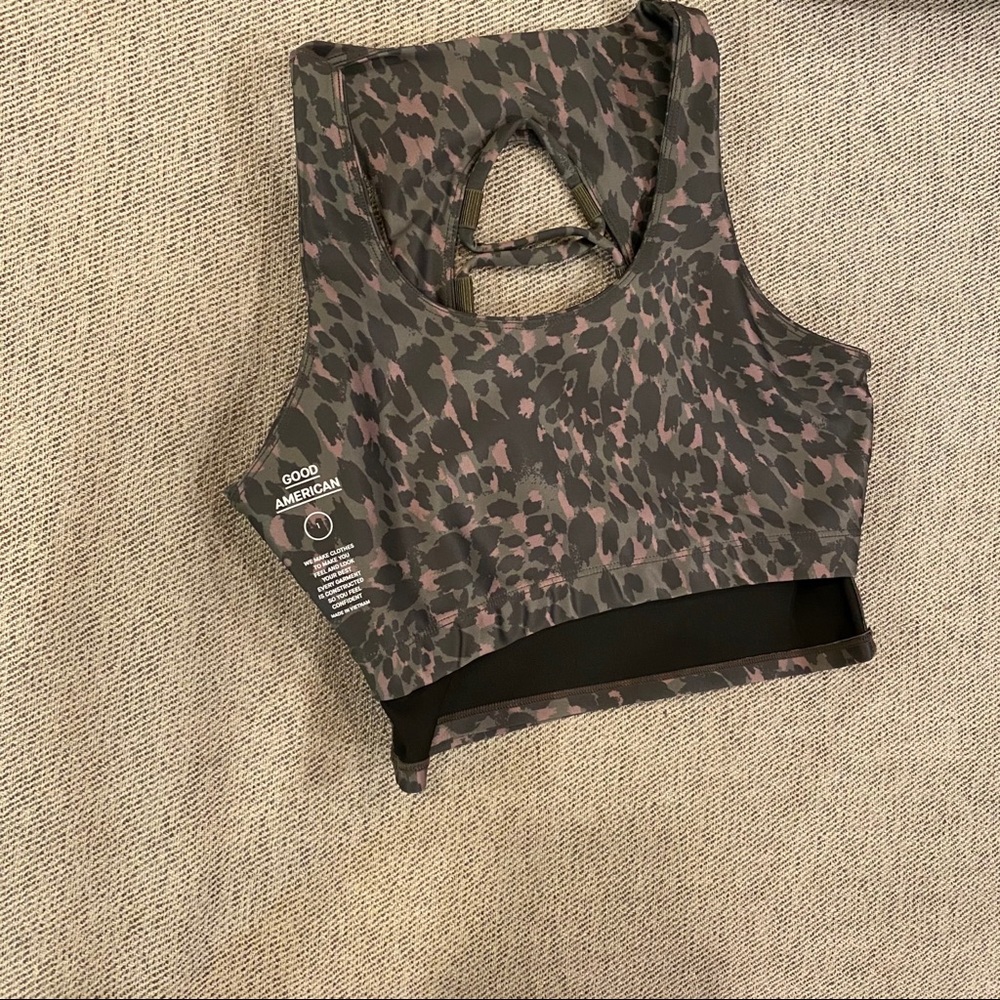 Sports bra ferocious crisscross by Good American - Picture 8 of 14